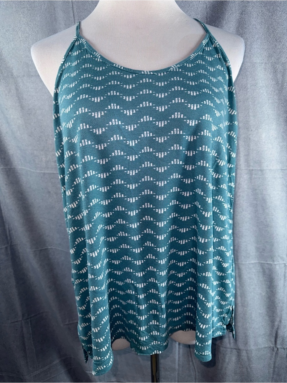2602-Old Navy Teal and White Patterned Spaghetti-Strap Tank